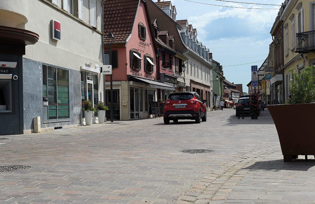 Aménagement rues et places - Requalification et revalorisation du centre-ville d’Erstein (67) - SERUE Ingénierie