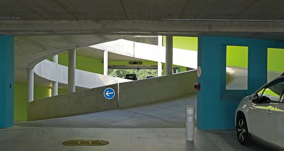 Parkings aériens et souterrains : Phase 2 du parking silo sur le site de la société Merck Millipore SAS à Molsheim Bas-Rhin - SERUE Ingénierie (67)