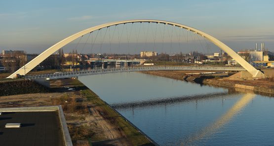 Ouvrage d'art - Pont de la Citadelle sur le bassin Vauban reliant Strasbourg à la ville frontière de Kehl en Allemagne - SERUE Ingénierie