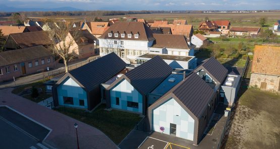 Enseignement - Petite enfance et école primaire - structure périscolaire dans le village d’Elsenheim (67) dans la région du Ried en Alsace - SERUE Ingénierie